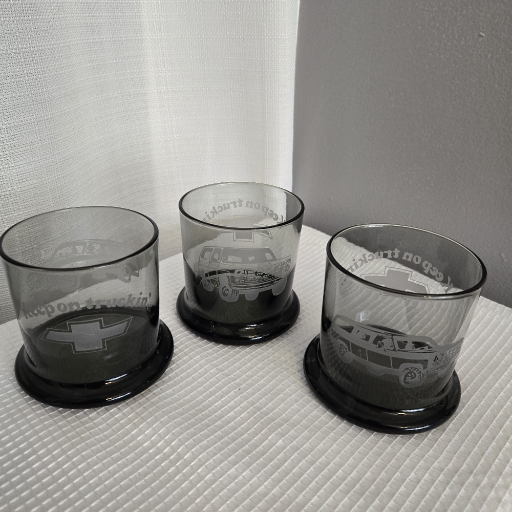 Keep On Truckin Chevy Etched Logo Cocktail Glasses Whiskey Suburban Truck